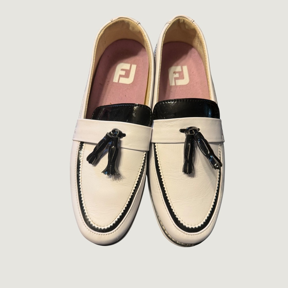 FootJoy Golf Shoes 7W White Black Tassel Loafer Spikeless Leather 92383
